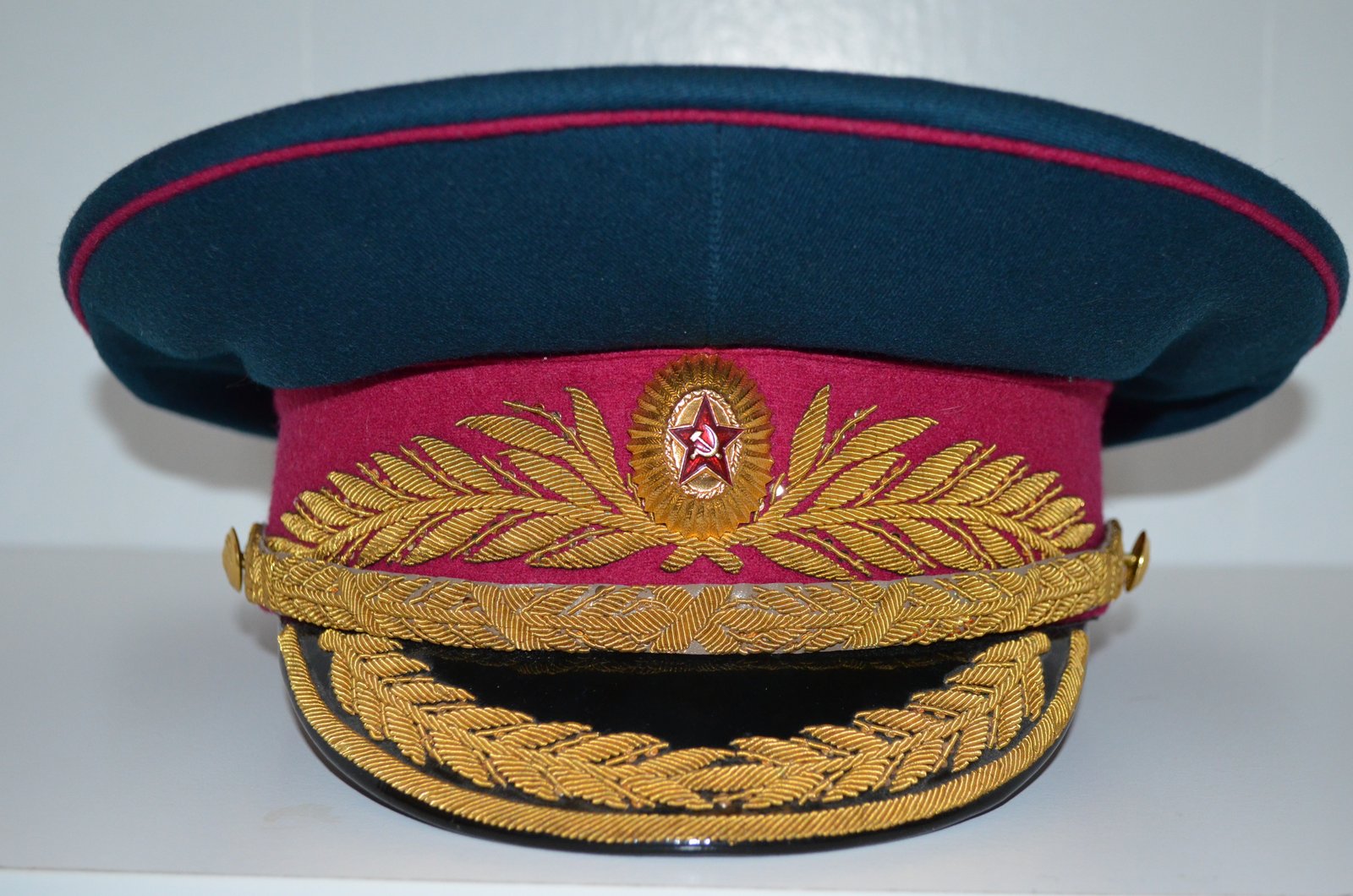 Details about   Russian Soviet Internal troops 1969 Officers Shoulder boards & Cap badge arr